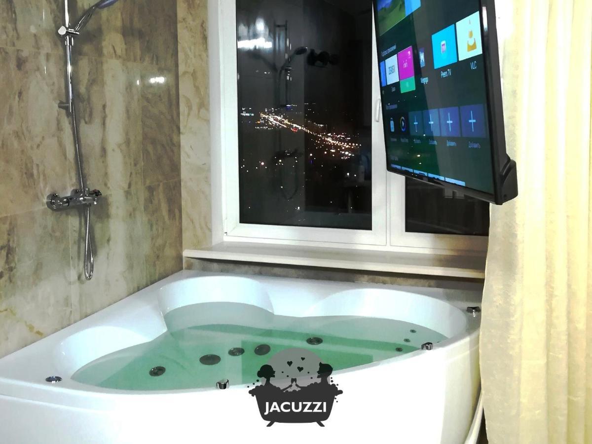 Jacuzzi New Loft Apartcomplex Kaskad, Минск - Центр Города Minszk Kültér fotó
